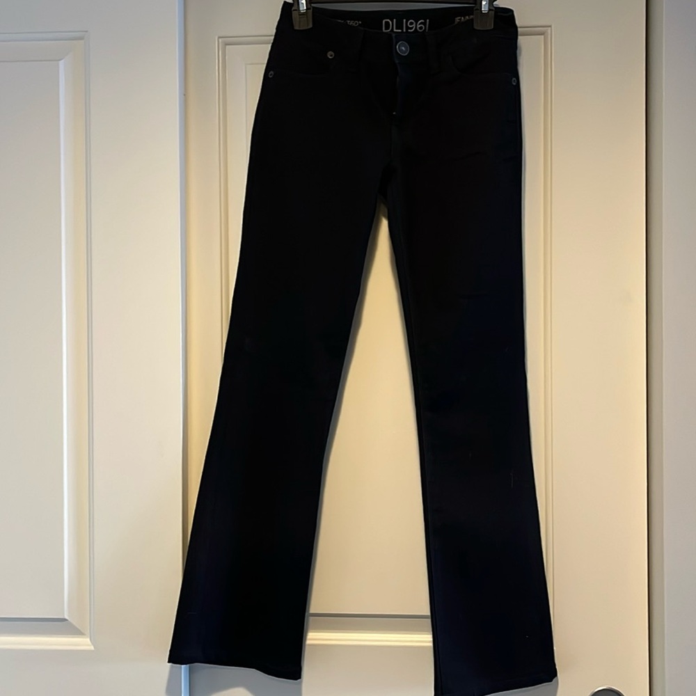 DL 1961. Dark denim low rise bootcut jeans. Size 25. Like new